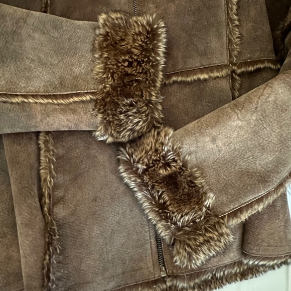 shearling jacket - Picture 6 of 9